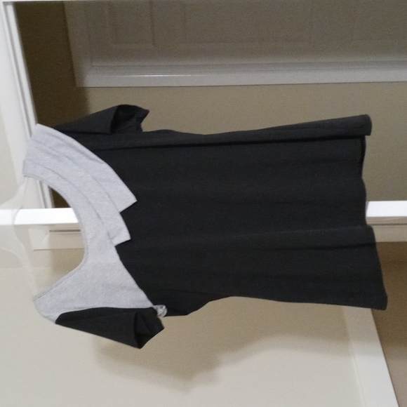 Woman's blouse - Picture 2 of 2